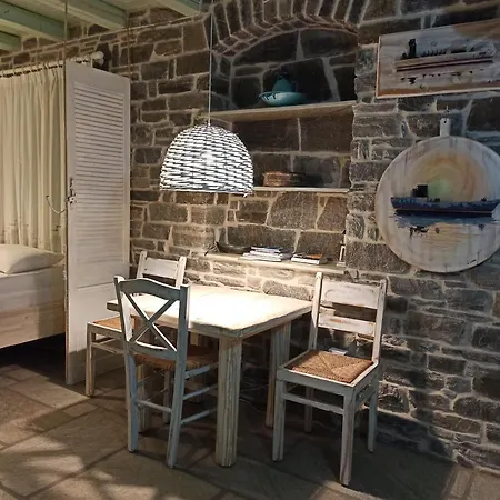 Traditional Tiny House *