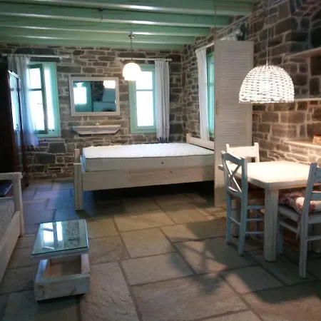 Traditional Tiny House Hébergement de vacances