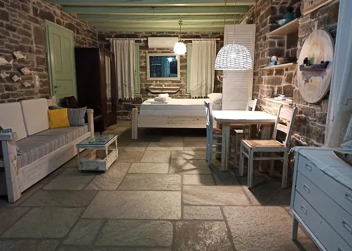 Holiday home Traditional Tiny House Angairia