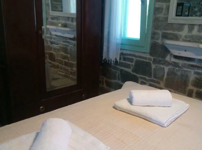 Holiday home Traditional Tiny House Angairia